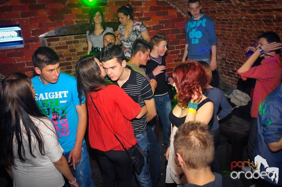 Party all night!,