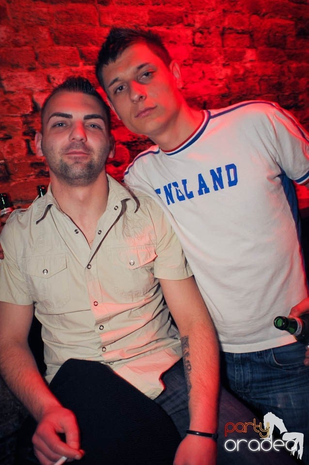Party all night!,