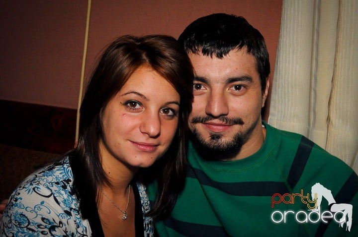 Party anti-fiţe continuă în Chanson, 