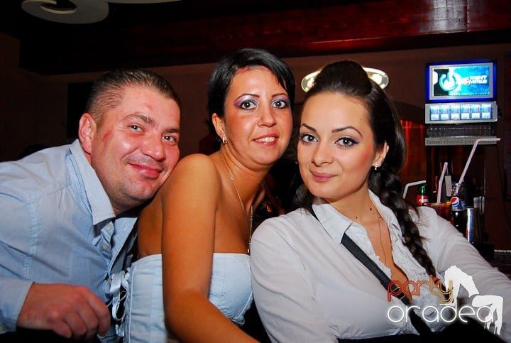 Party anti-fiţe continuă în Chanson, 