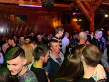 Party by Dumy
