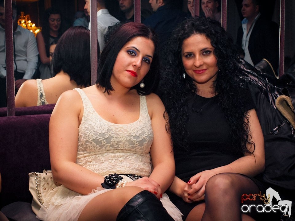 Party cu Alex P in The One,