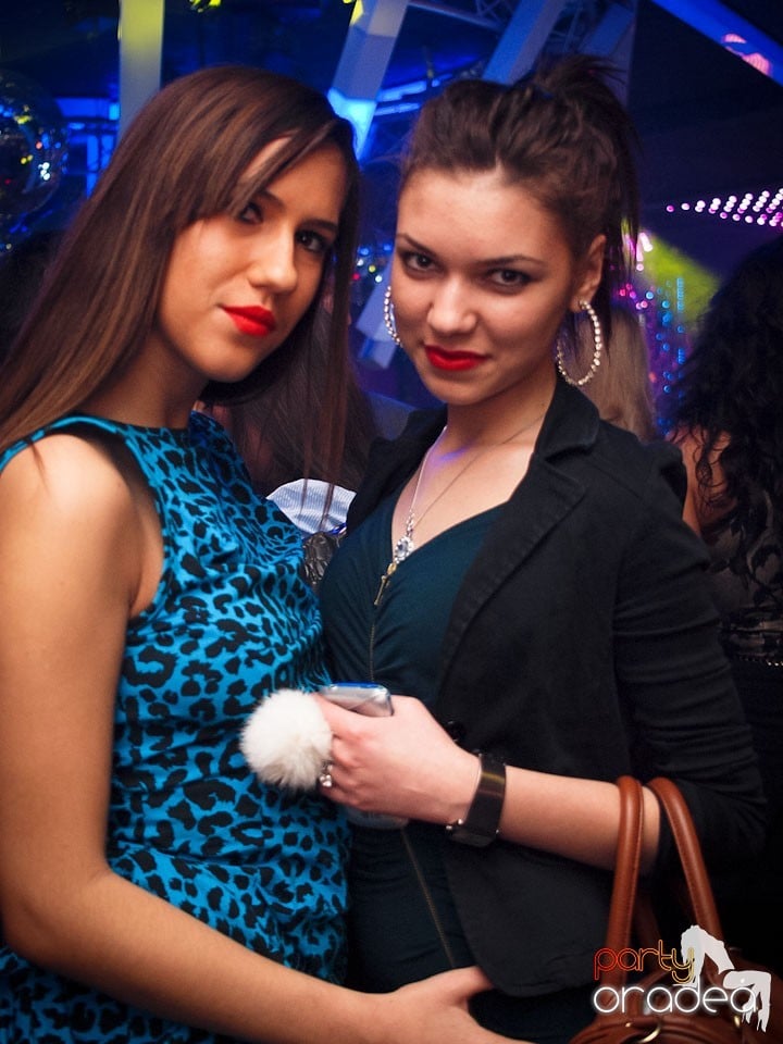Party cu Alex P in The One,