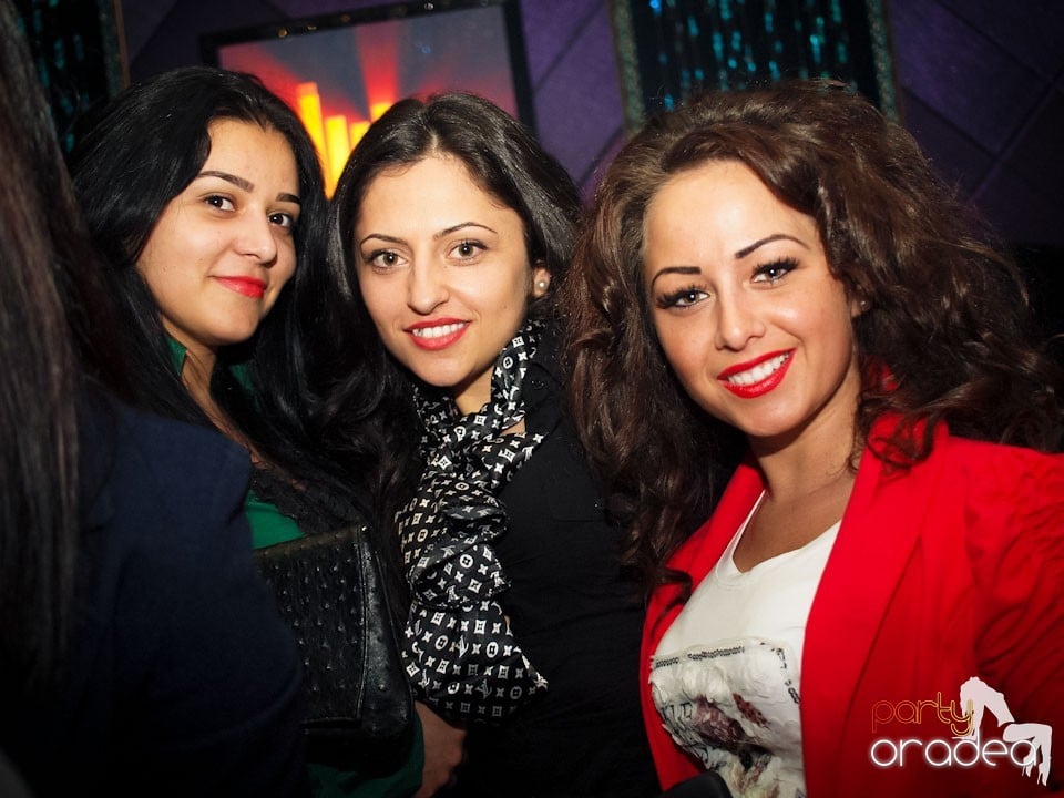 Party cu Alex P in The One,