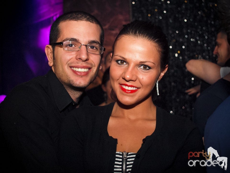 Party cu Alex P in The One,