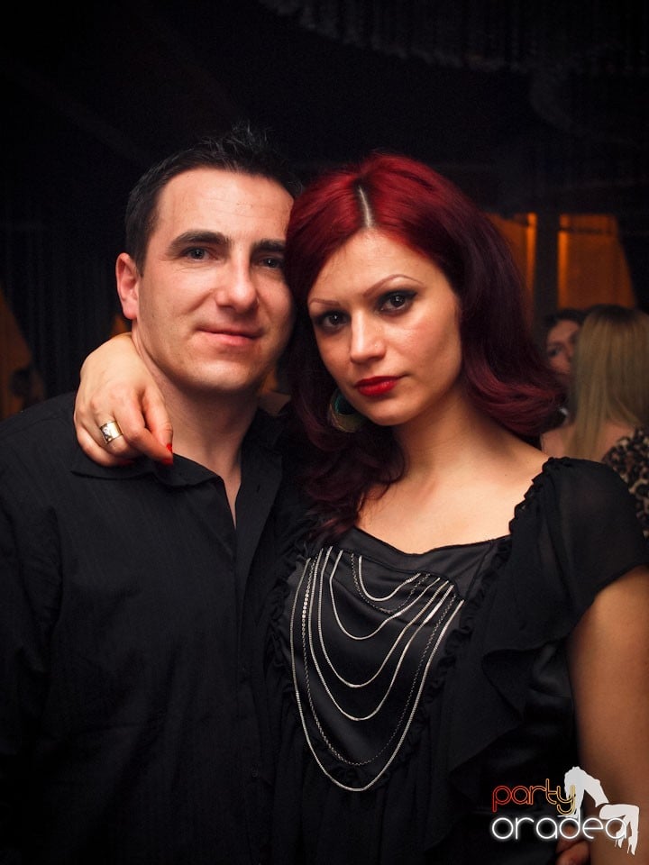Party cu Alex P in The One,