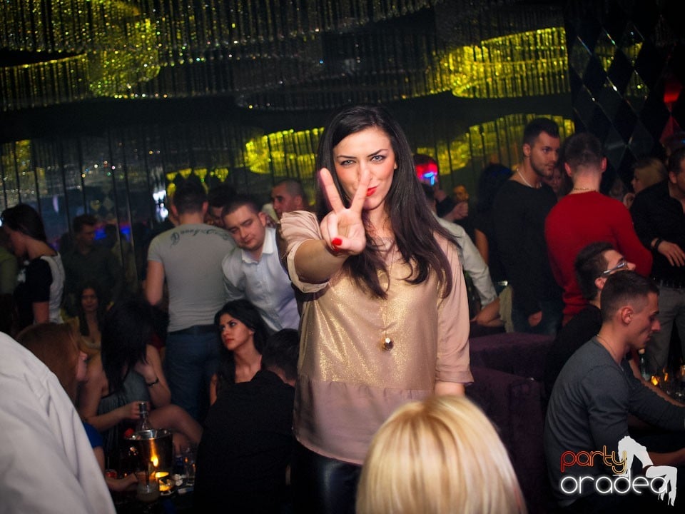 Party cu Alex P in The One,