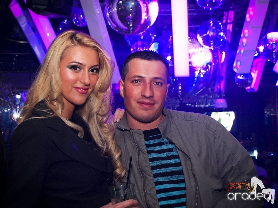 Party cu Alex P in The One,