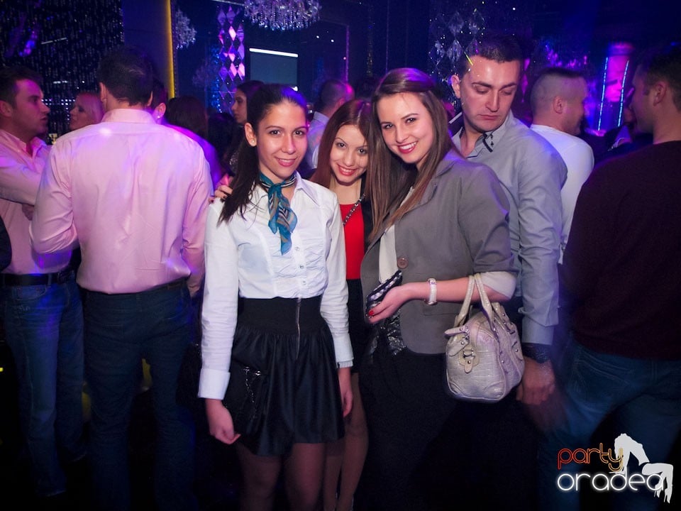 Party cu Alex P in The One,