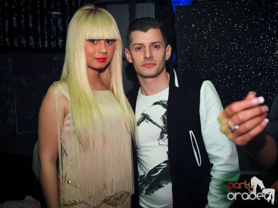Party cu Alex P in The One,