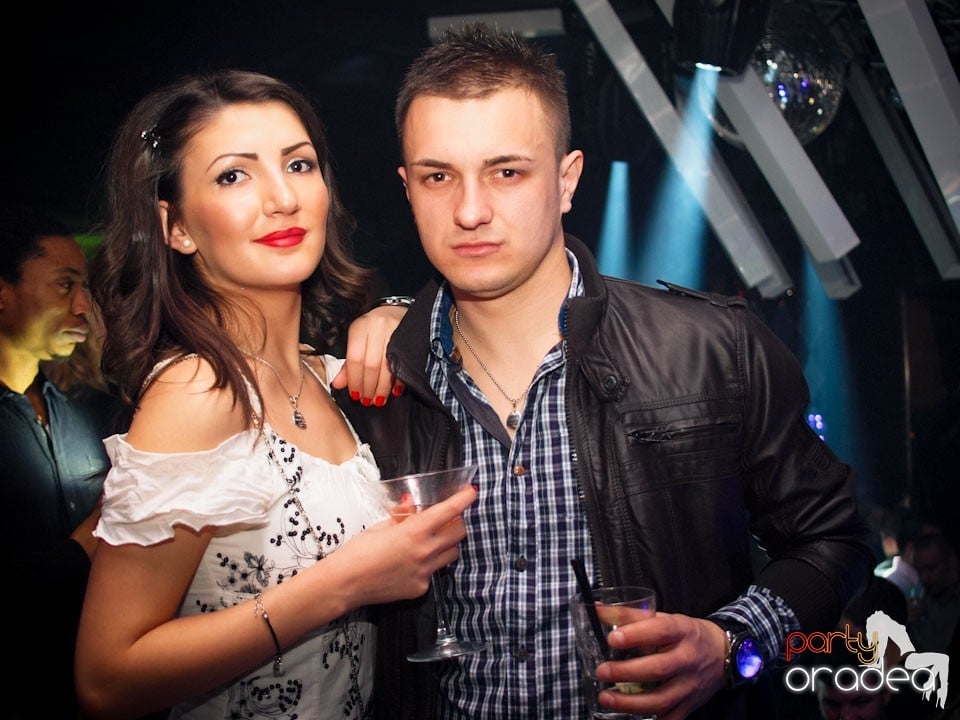 Party cu Alex P in The One,