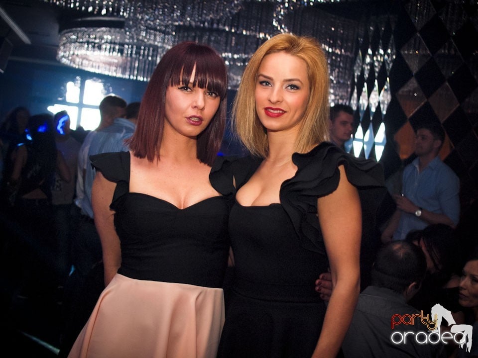 Party cu Alex P in The One,