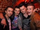 Party cu Caveman in the mix!