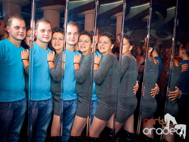 Party cu DJ Cristiano continuă şi sâmbătă, 