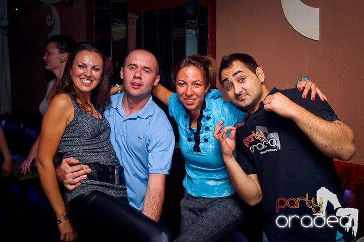 Party cu DJ Cristiano în Chanson, 