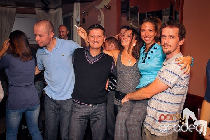 Party cu DJ Cristiano în Chanson, 