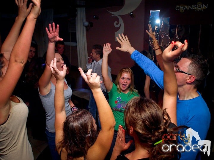 Party cu DJ Cristiano în Chanson, 