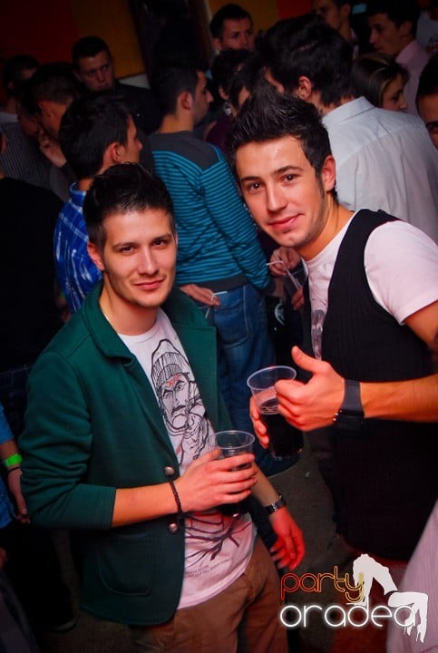 Party cu DJ Cristiano şi MC Dany, Student's Place