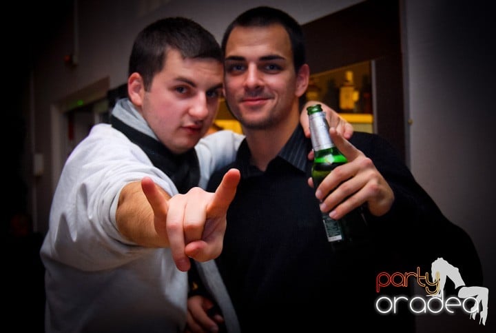 Party cu DJ Cristiano şi MC Dany, Student's Place
