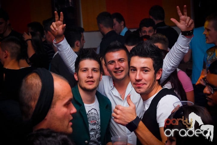 Party cu DJ Cristiano şi MC Dany, Student's Place