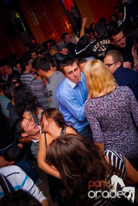 Party cu DJ Cristiano şi MC Dany, Student's Place