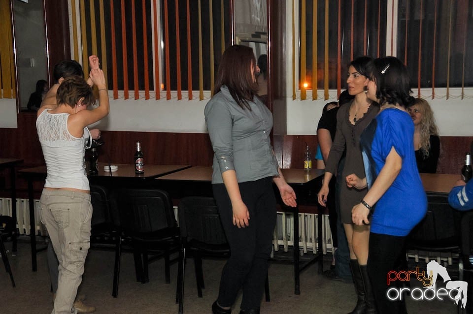 Party cu DJ Cristiano şi MC Dany, Student's Place