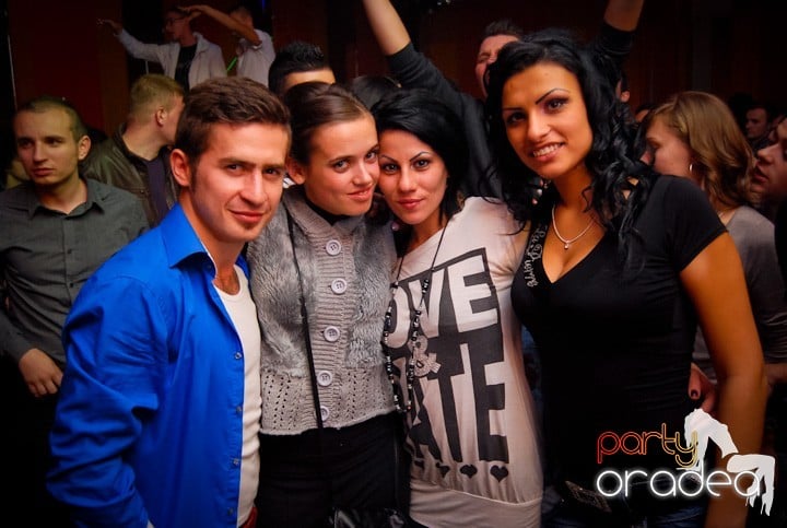 Party cu DJ Cristiano şi MC Dany, Student's Place