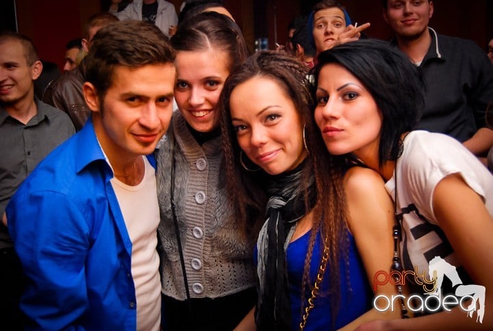 Party cu DJ Cristiano şi MC Dany, Student's Place