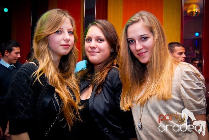 Party cu DJ Cristiano şi MC Dany, Student's Place
