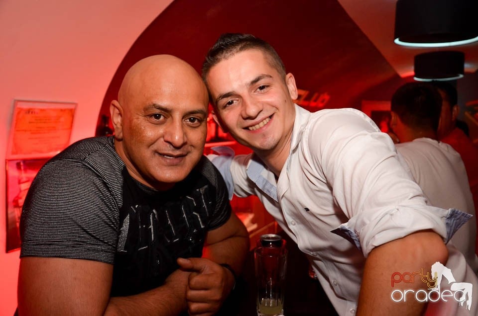 Party cu DJ Mendez în Club Atti's,