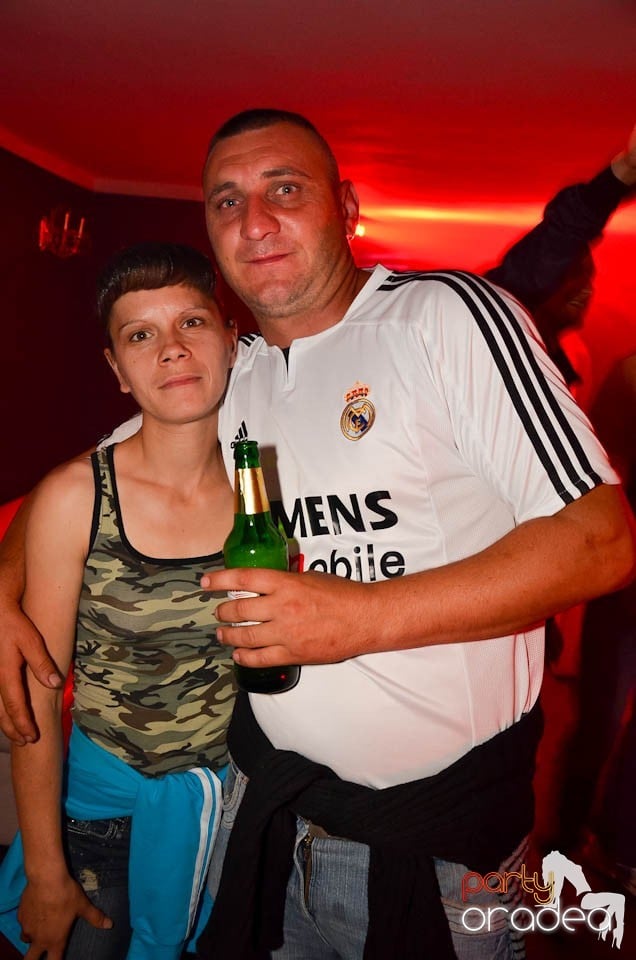 Party cu DJ Mendez în Club Atti's,