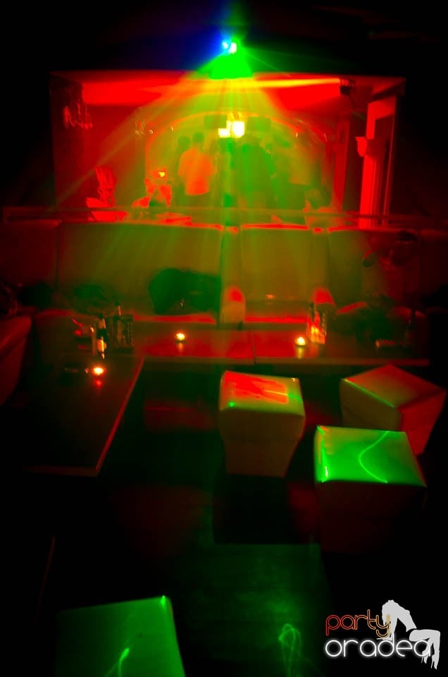 Party cu DJ Mendez în Club Atti's,
