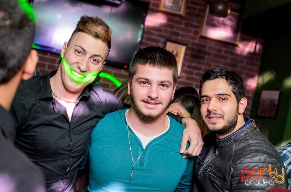 Party cu Dj Mentol, Green Pub