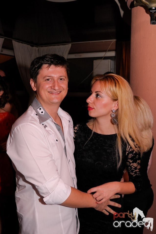 Party cu mega-promoţii, 