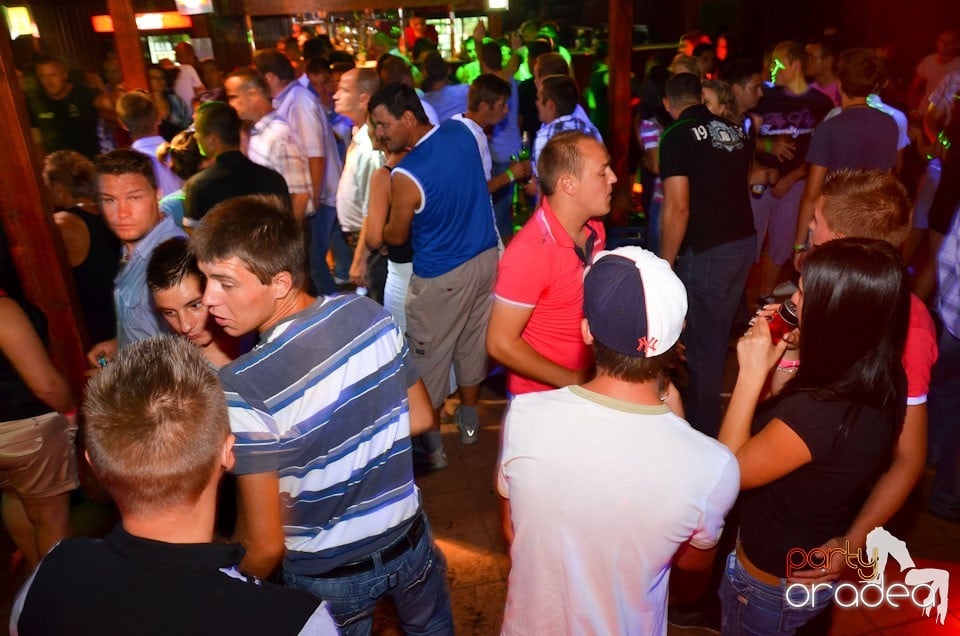 Party cu Pataky Attila în Disco Faház,