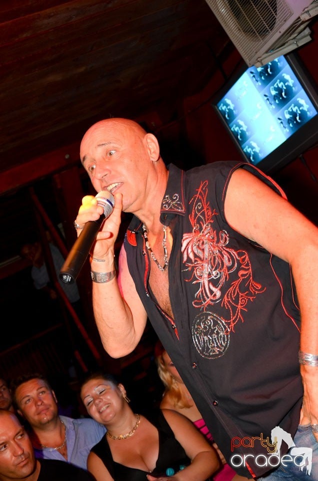 Party cu Pataky Attila în Disco Faház,