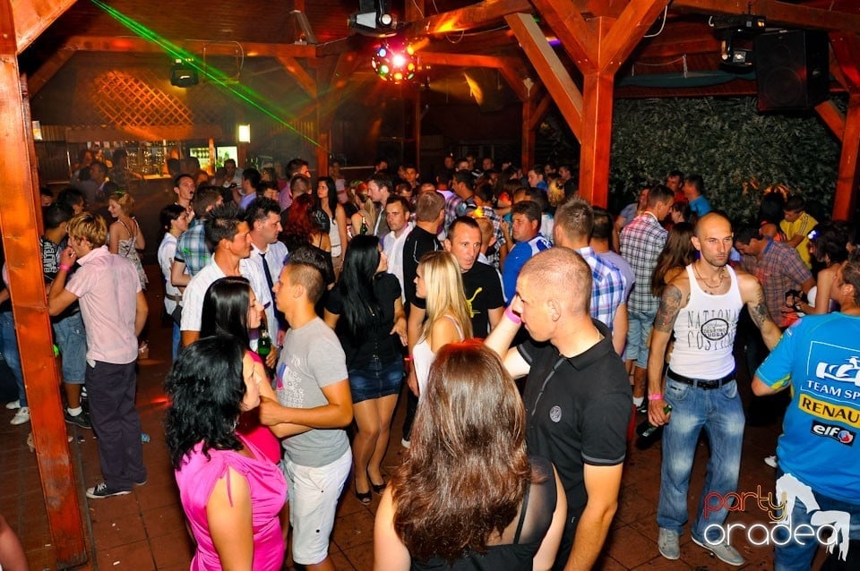 Party cu Peat Jr în Disco Faház, 