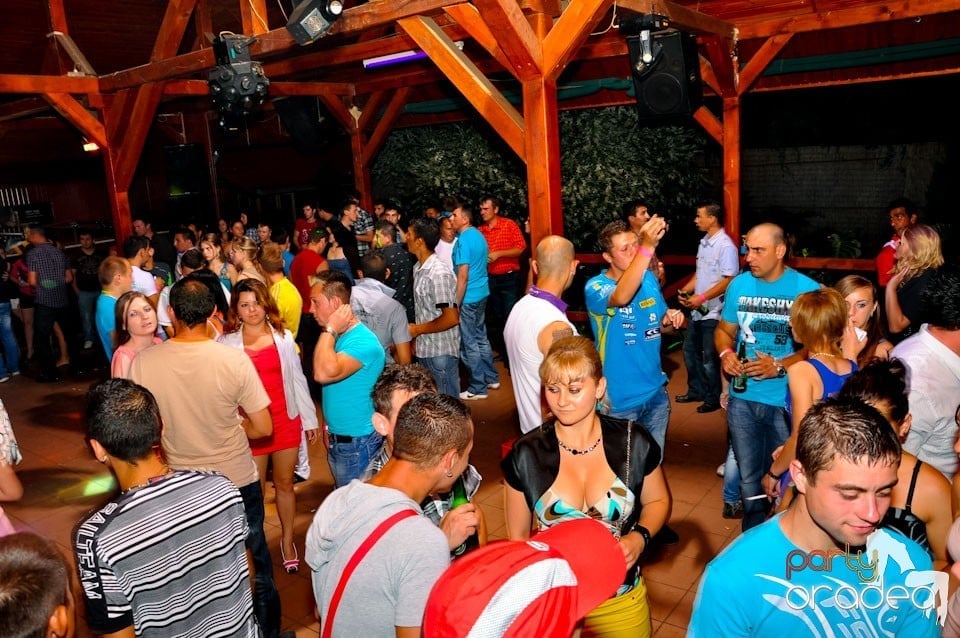 Party cu Peat Jr în Disco Faház, 