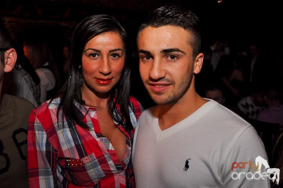 Party cu Promoţii în Club Escape,