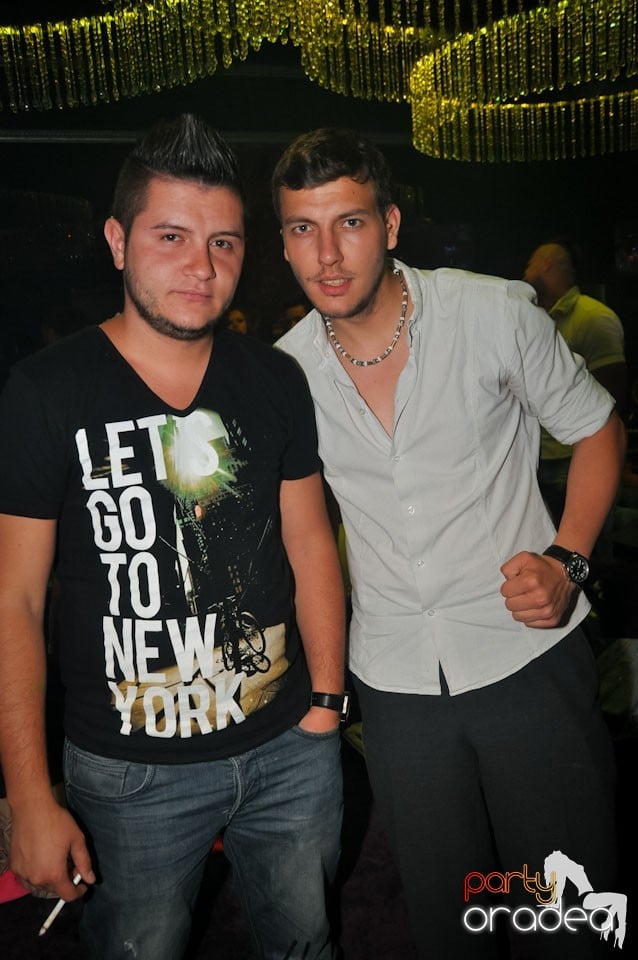Party cu Roboman în The One, 