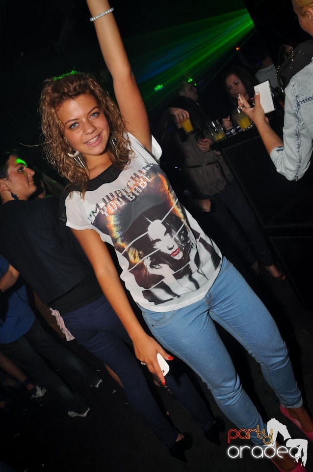 Party cu Roboman în The One, 