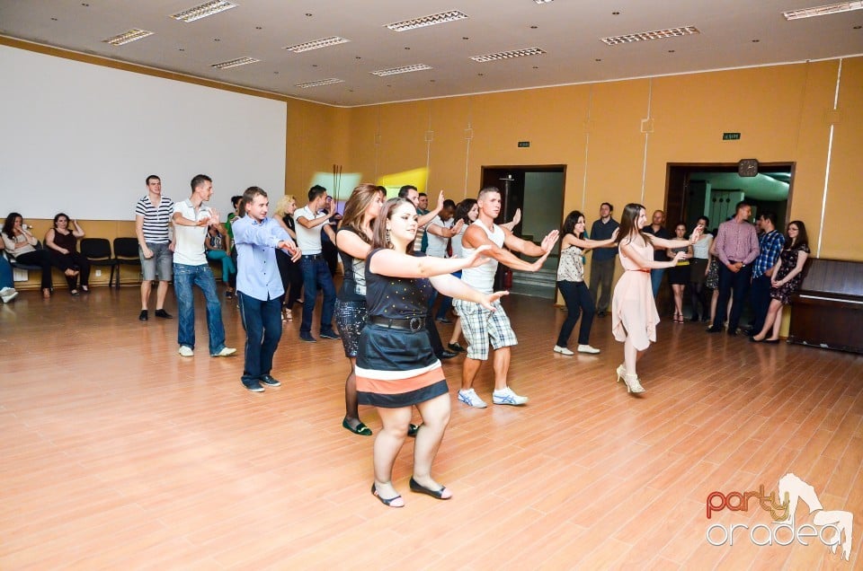 Party  final de curs Latino Vibes Dance Academy, Casa de Cultură a Sindicatelor din Oradea