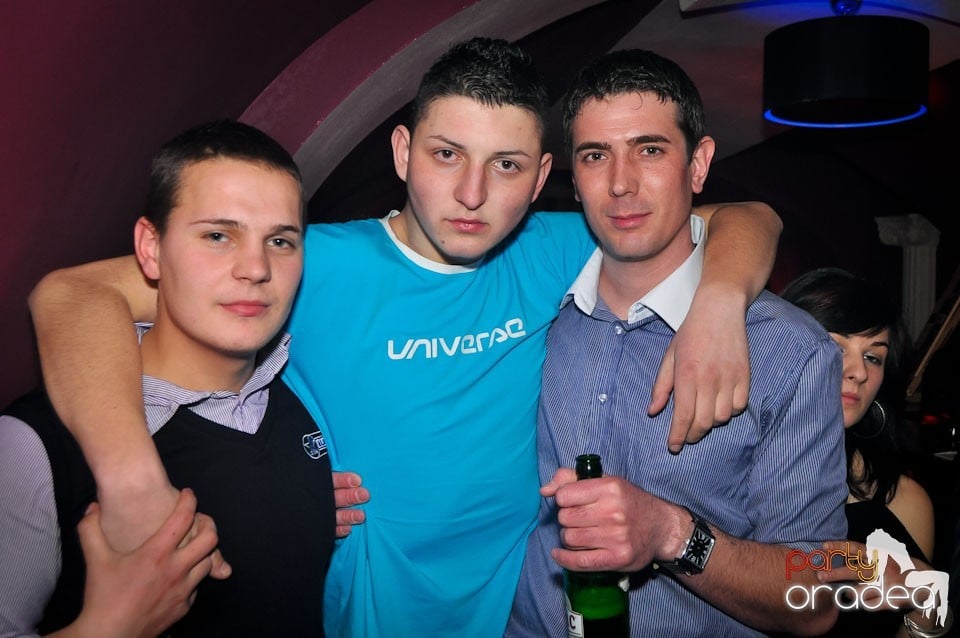 Party în Club Atti's, 