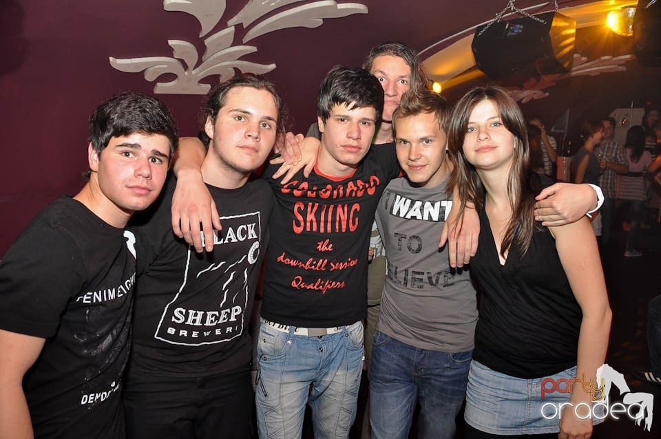 Party în Club Atti's, 