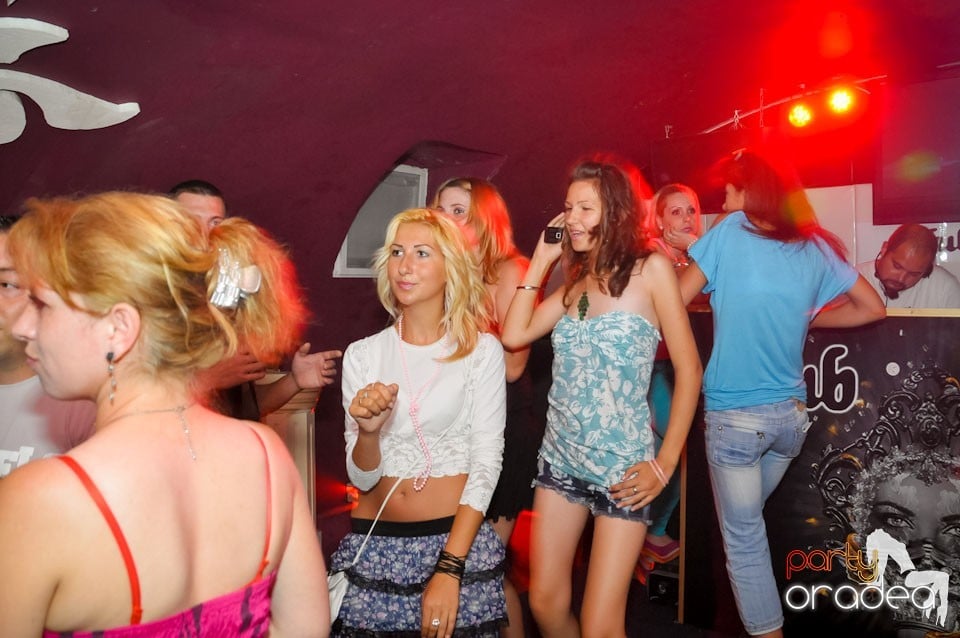 Party în Club Atti's, 