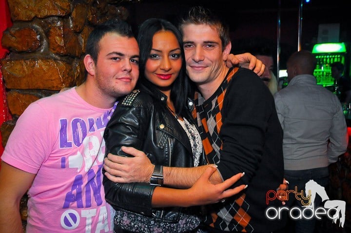 Party în Club Downtown, 