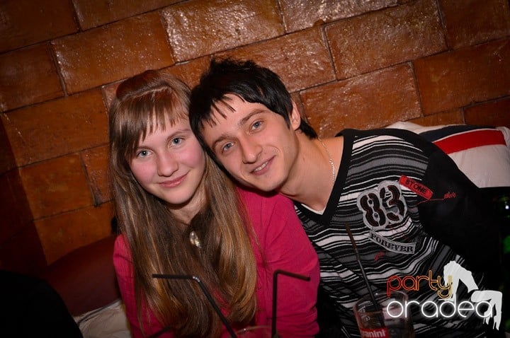 Party în Club Downtown, 