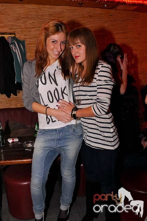 Party în Club Downtown, 