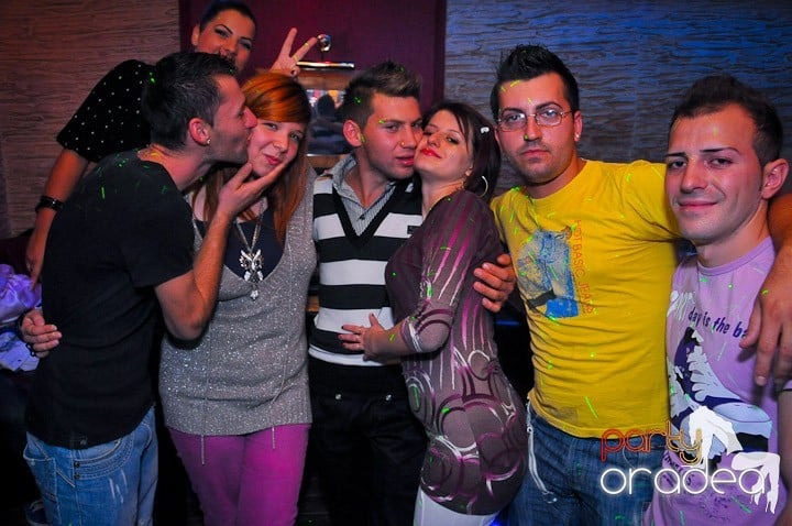 Party în Club Downtown, 