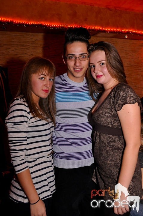 Party în Club Downtown, 